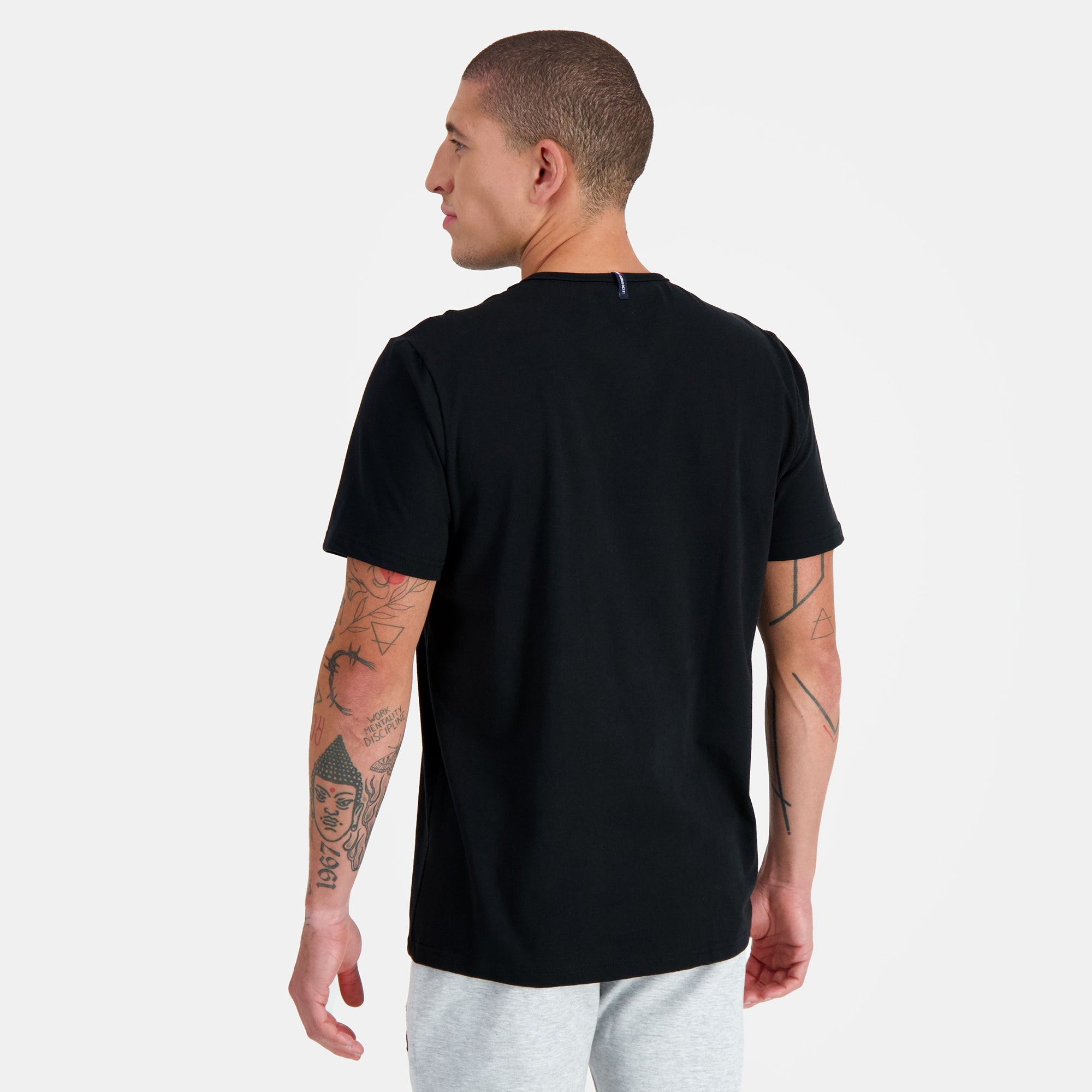 2310544-ESS Tee SS N°4 M black  | T-Shirt for men