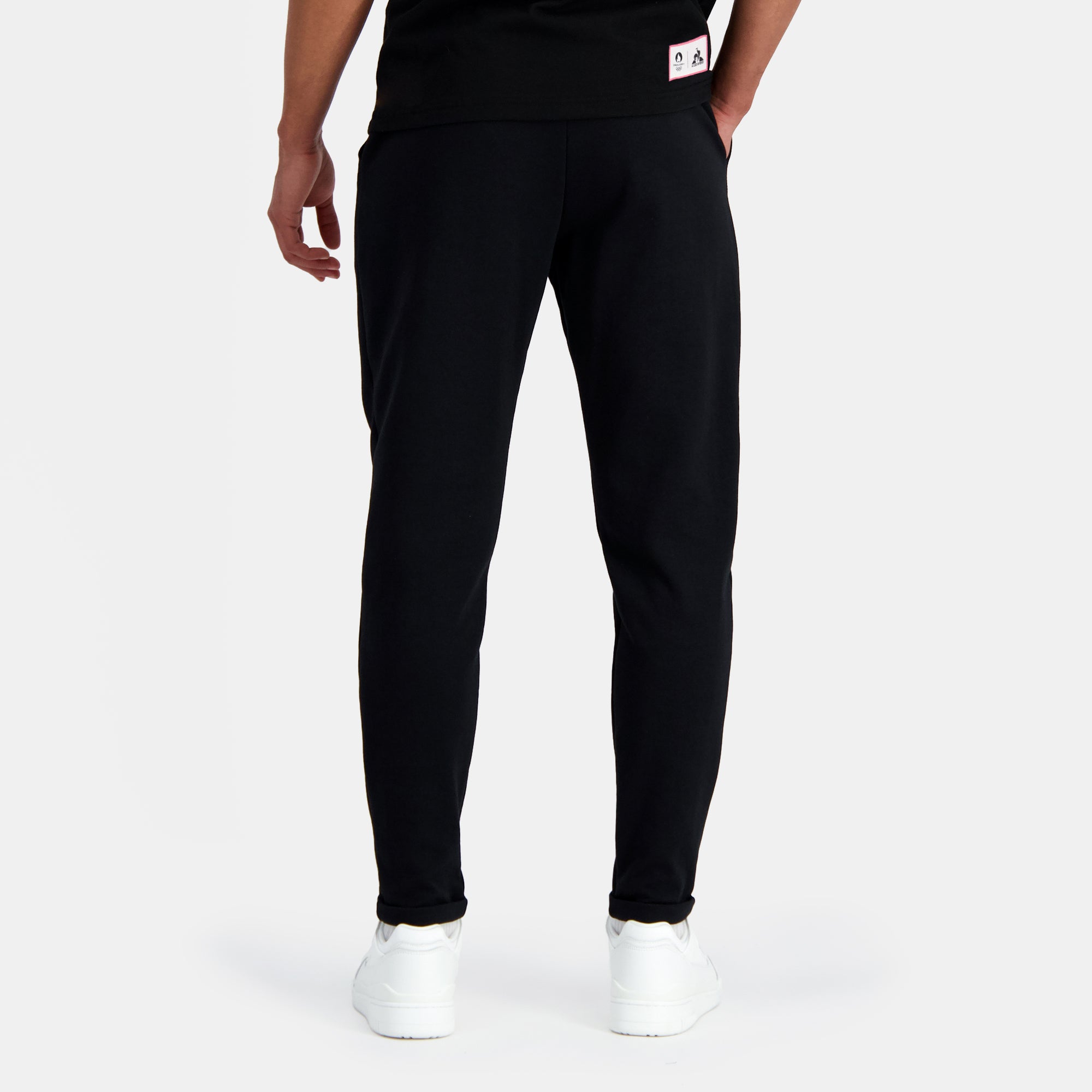 2410265-ESS P24 Pant Carotte N°1 M black  | Pantalón coupe carotte Hombre