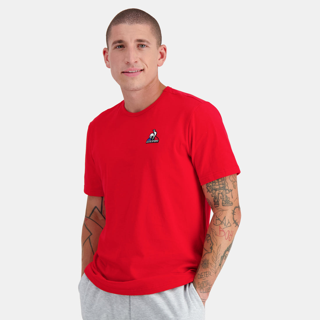 2310549-ESS Tee SS N°4 M rouge electro  | T-Shirt for men
