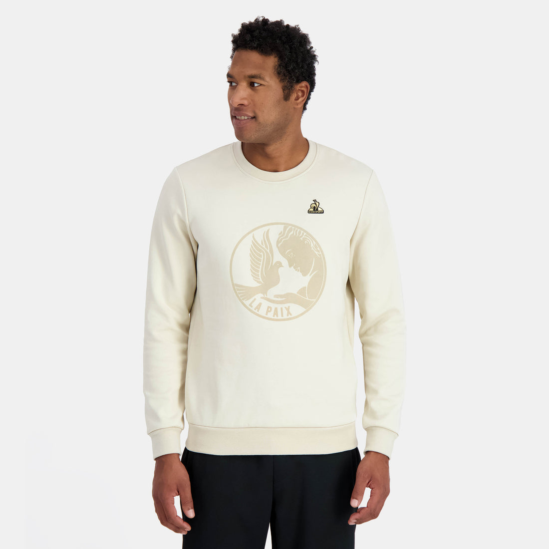 2411180-LA PAIX Crew Sweat N°1 M peyote  | Sweatshirtshirt Mit Rundhalsausschnitt motif «La Paix» für Herren
